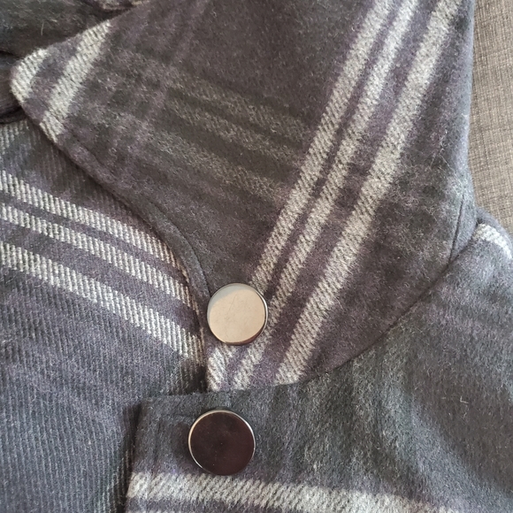 Novelti wool blend wrap/cape/shall - Picture 6 of 8